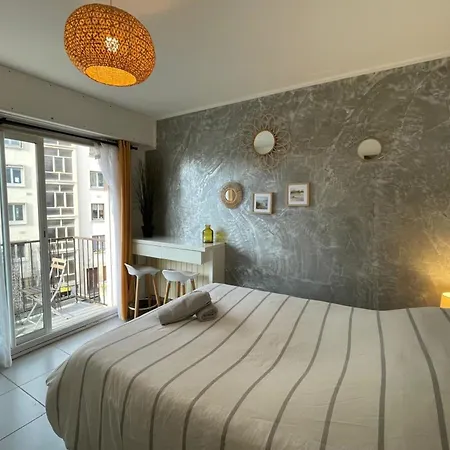 Plage 6 Voyageurs Apartment *